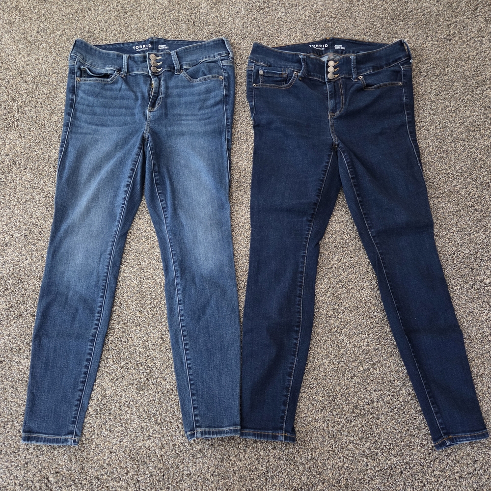 Torrid Women's Light and Dark Blue Skinny Jeans